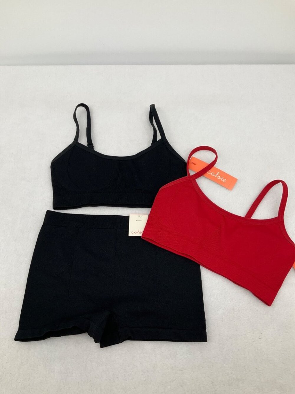 Colsie size XS 3 pc Seamless Bralette & Boyshorts Set Black & Red New